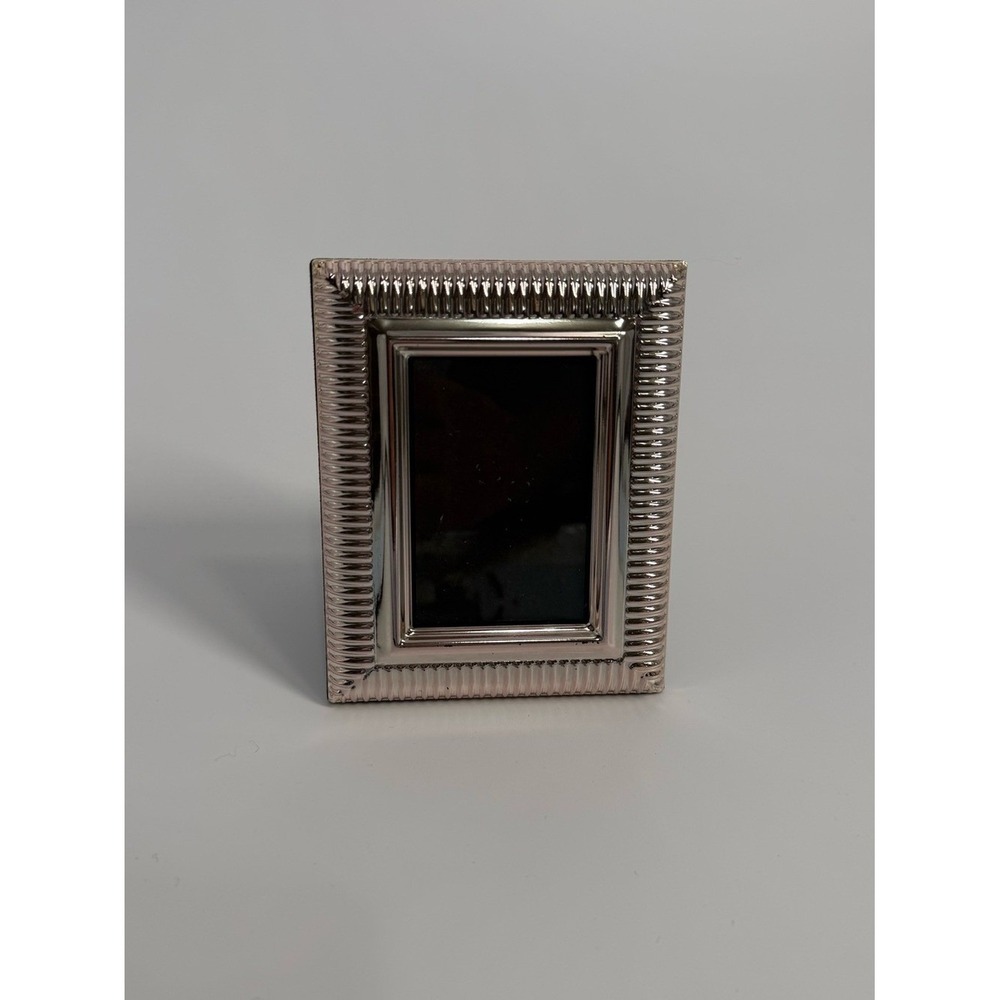 Classic Silver Ribbed Photo Frame Small 2x3 Polished Finish Accent Decor